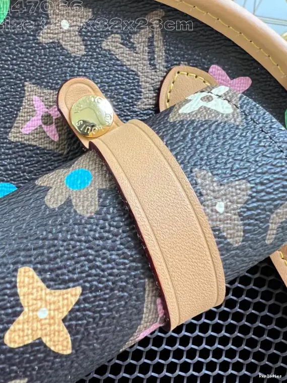Cheap VUITTON LOUIS Bag-44*32*23CM Dog 0705